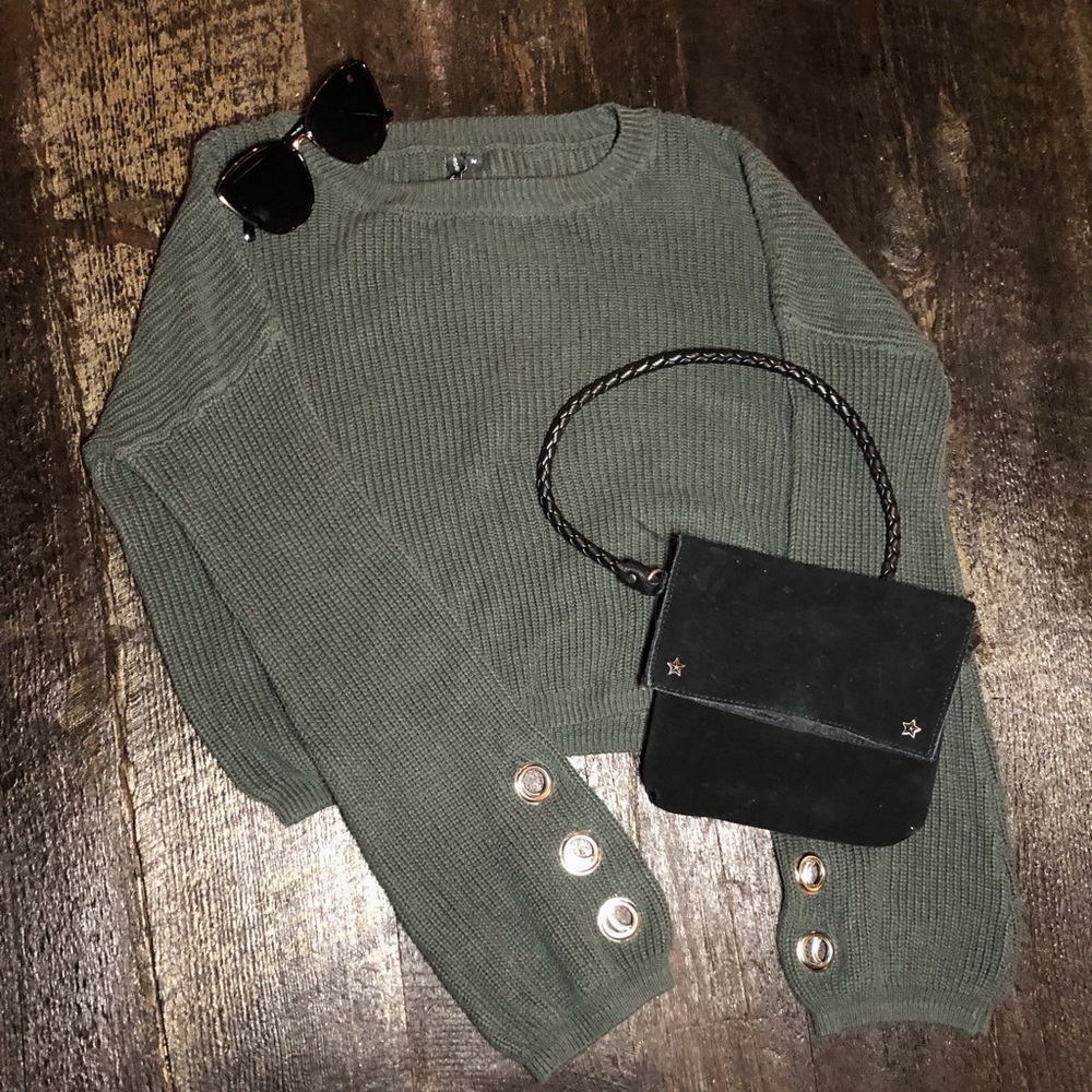 Cropped sweater